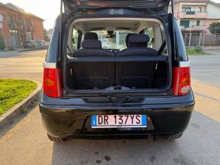 PEUGEOT 1007 usata 13