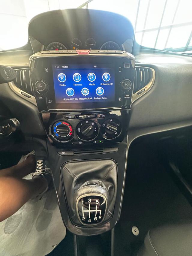 LANCIA Ypsilon usata, con Telecamera per parcheggio assistito