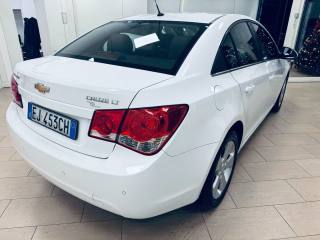 CHEVROLET Cruze usata, con Autoradio