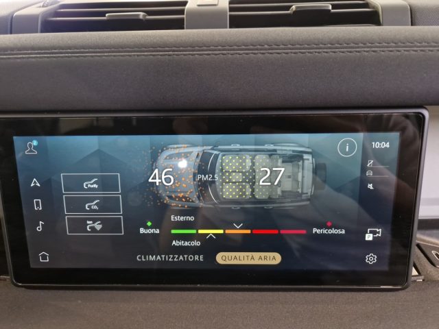 LAND ROVER Defender usata, con USB