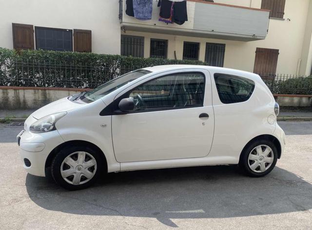 TOYOTA Aygo usata 17