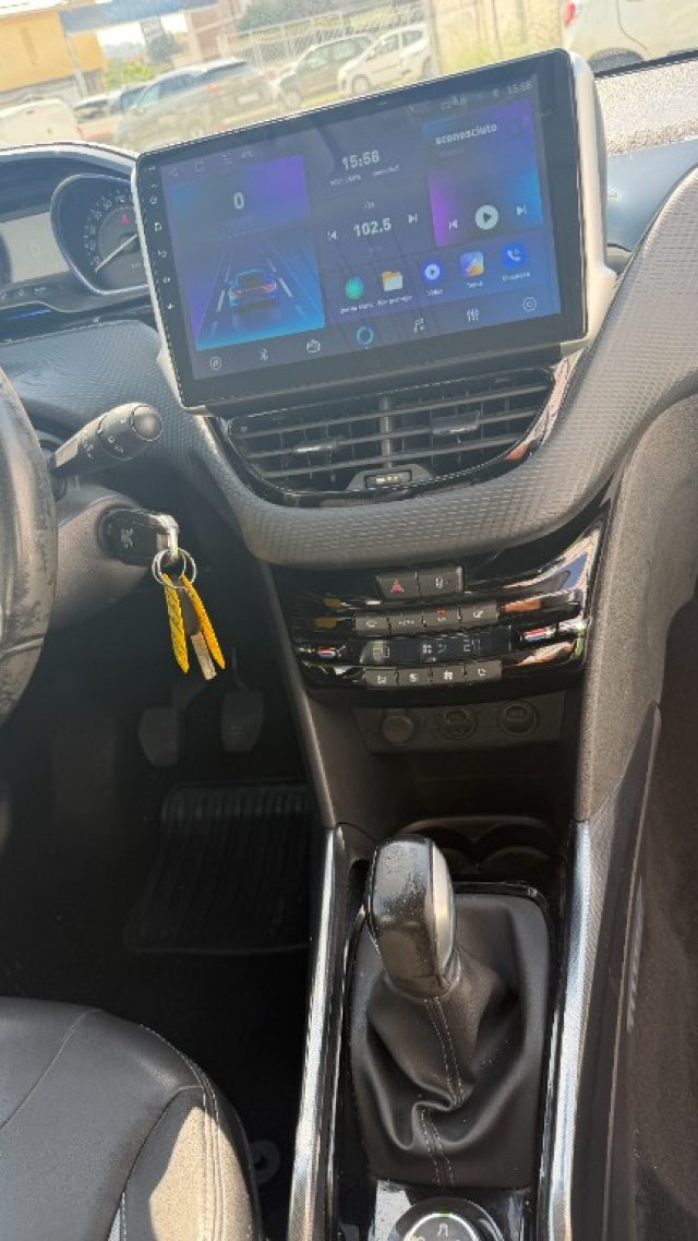 PEUGEOT 2008 usata, con Chiusura centralizzata