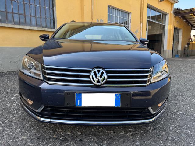 VOLKSWAGEN Passat usata, con Airbag
