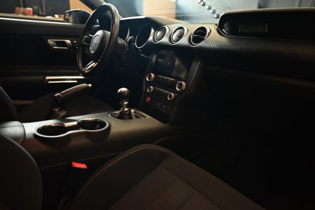 FORD Mustang usata 56