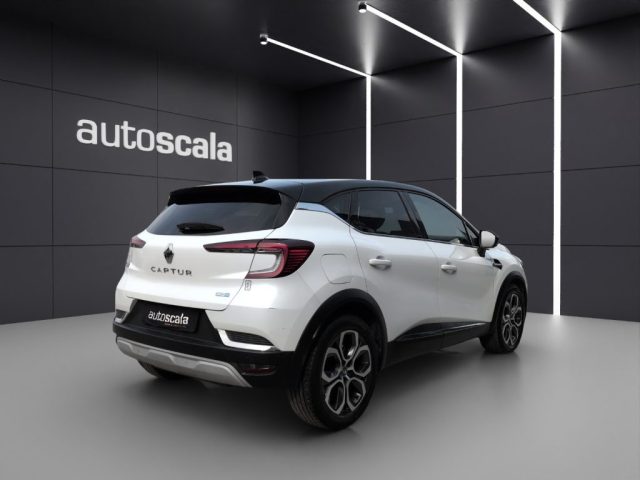 RENAULT Captur usata, con Autoradio