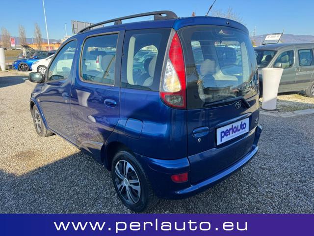 TOYOTA Yaris usata, con Alzacristalli elettrici