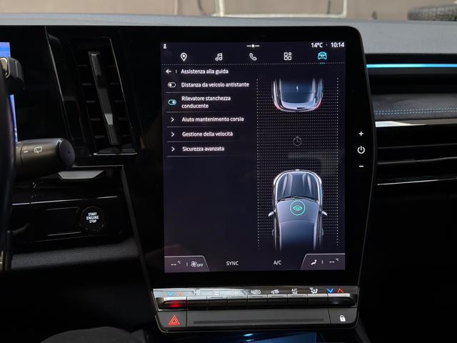 RENAULT Austral usata, con USB