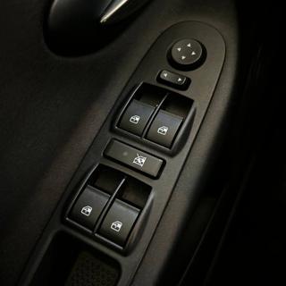 LANCIA Ypsilon usata, con Autoradio digitale