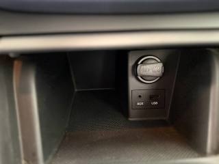 HYUNDAI i10 usata, con Volante in pelle