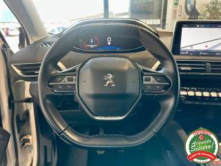 PEUGEOT 3008 usata, con Volante in pelle