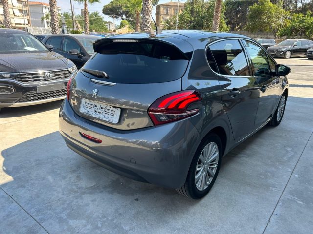 PEUGEOT 208 usata, con Boardcomputer