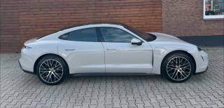 PORSCHE Taycan usata, con Cerchi in lega