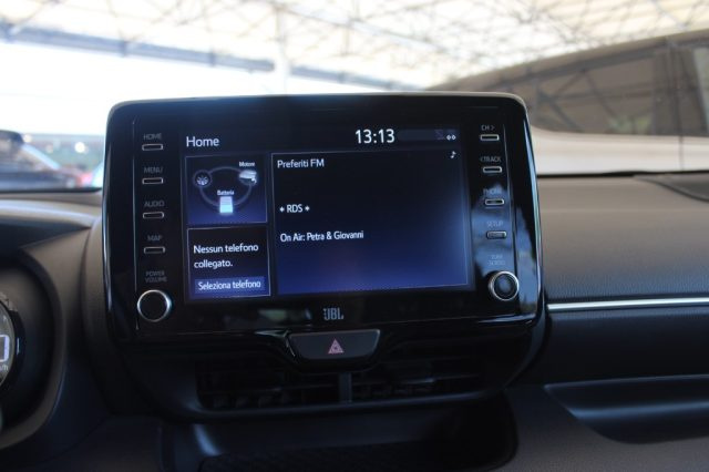 TOYOTA Yaris usata, con Interni in pelle