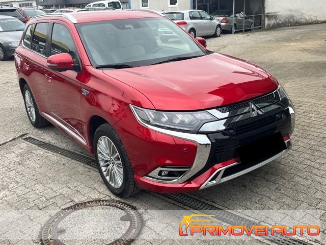 MITSUBISHI Outlander usata, con Cerchi in lega