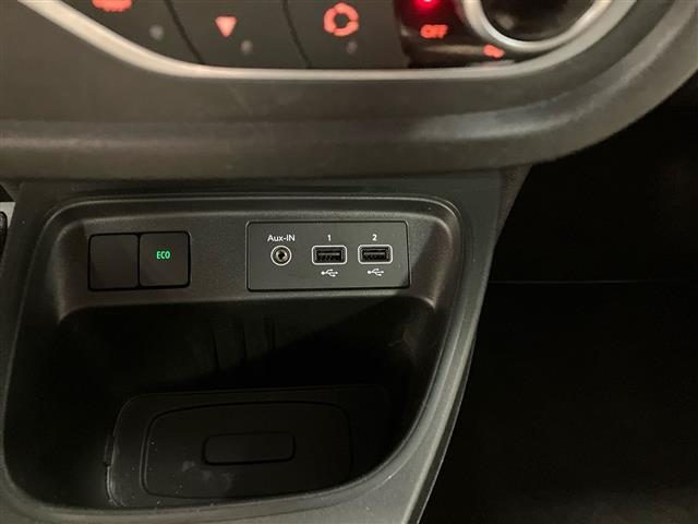 RENAULT Twingo usata 19