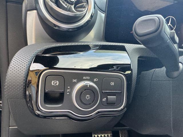 MERCEDES-BENZ CLA 200 usata, con Vetri oscurati