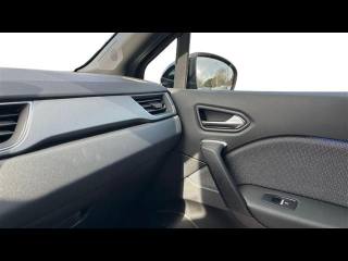 RENAULT Captur usata, con Bracciolo