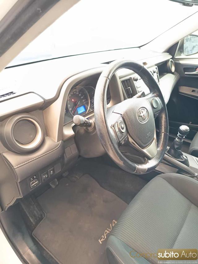TOYOTA RAV 4 usata, con Filtro antiparticolato