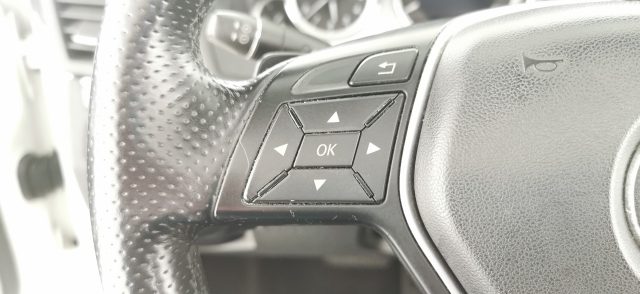 MERCEDES-BENZ E 220 usata 69