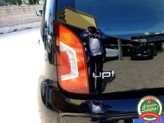 VOLKSWAGEN up! usata 30