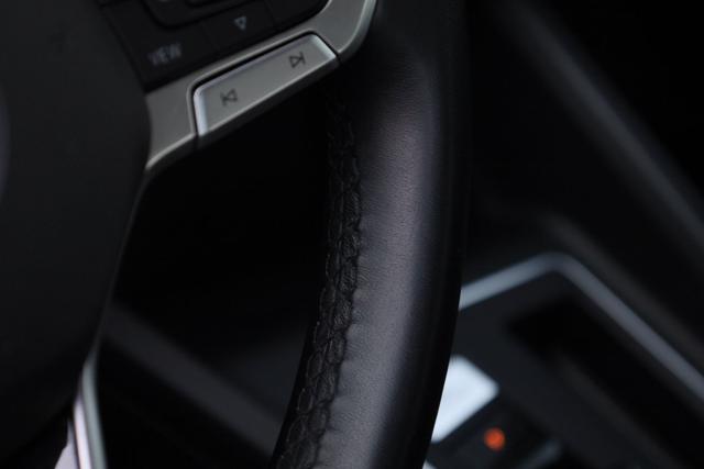 VOLKSWAGEN Golf usata, con Bracciolo