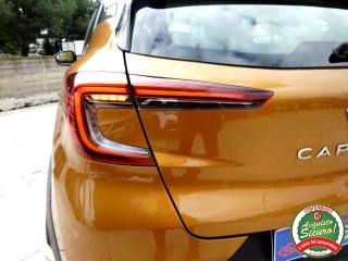 RENAULT Captur usata, con Sensori di parcheggio anteriori