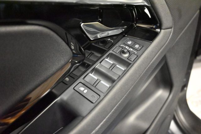LAND ROVER Range Rover Evoque usata 26