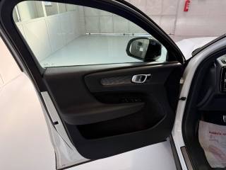 VOLVO XC40 usata, con Autoradio digitale