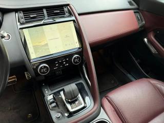 JAGUAR E-Pace usata, con Fari LED