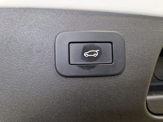 JAGUAR E-Pace usata, con Park Distance Control
