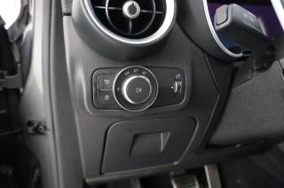 ALFA ROMEO Stelvio usata, con Leve al volante