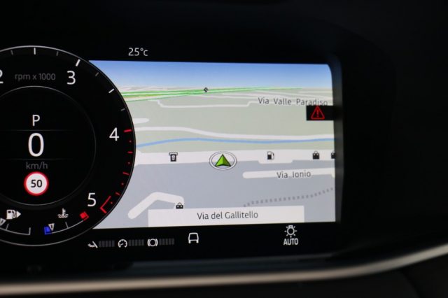 LAND ROVER Range Rover Evoque usata, con USB
