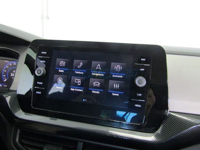 VOLKSWAGEN T-Cross usata, con USB
