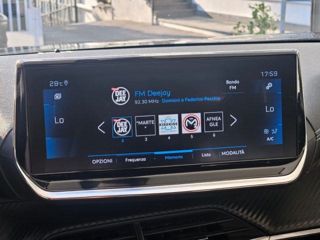 PEUGEOT 2008 usata, con Fari Xenon