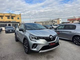 RENAULT Captur usata, con Alzacristalli elettrici