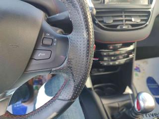 PEUGEOT 208 usata, con Interni in pelle