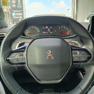 PEUGEOT 2008 usata, con Chiusura centralizzata