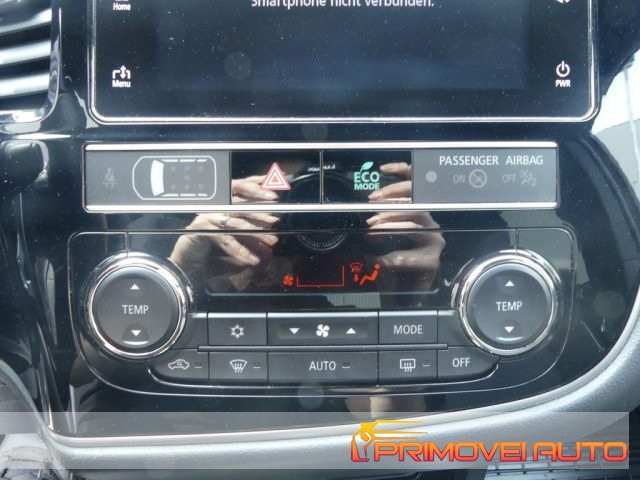 MITSUBISHI Outlander usata, con Autoradio