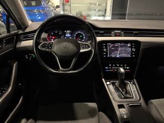 VOLKSWAGEN Passat Variant usata, con Controllo trazione