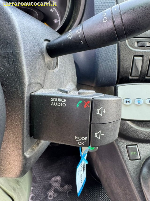 OPEL Vivaro usata, con Sensori di parcheggio posteriori