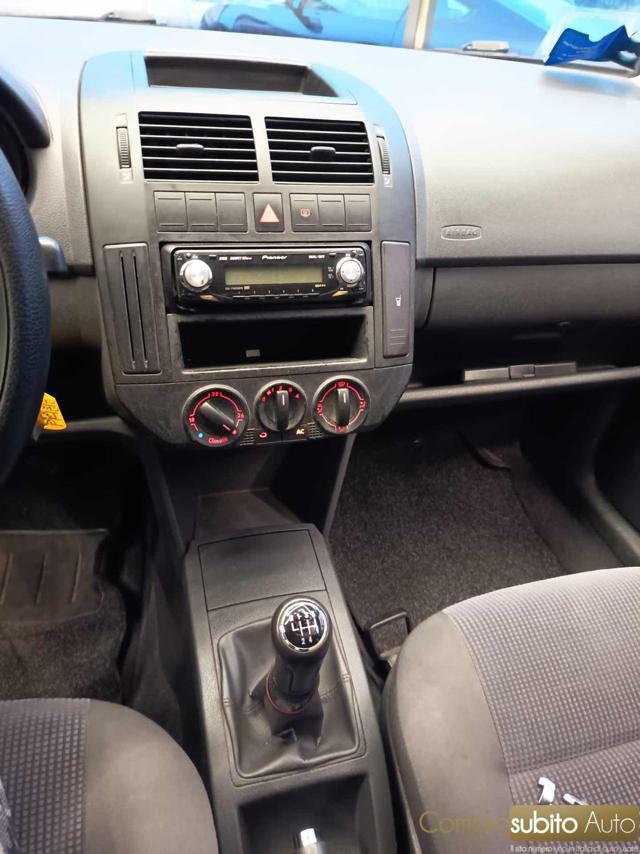 VOLKSWAGEN Polo usata, con Sedile posteriore sdoppiato