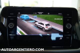 VOLKSWAGEN T-Roc usata, con USB