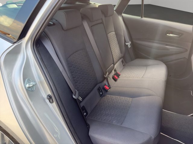 TOYOTA Corolla usata, con Bluetooth