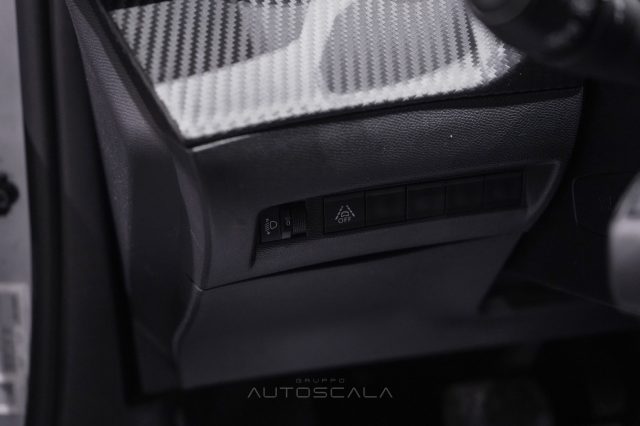 PEUGEOT 2008 usata, con ESP
