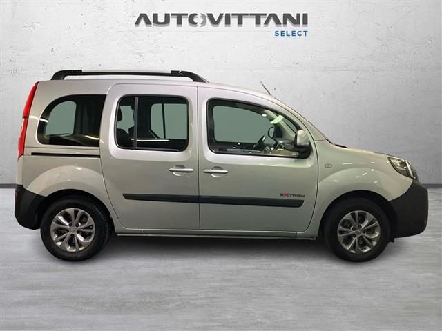RENAULT Kangoo usata, con Autoradio