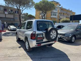 MITSUBISHI Pajero usata, con Autoradio