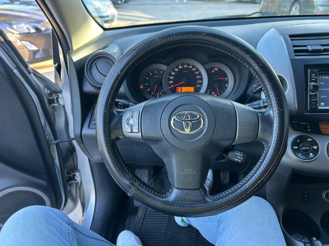 TOYOTA RAV 4 usata, con Chiusura centralizzata