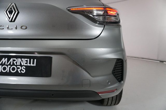 RENAULT Clio usata, con Bluetooth