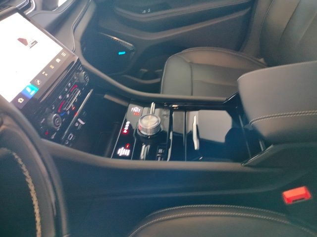 JEEP Grand Cherokee usata, con Autoradio digitale