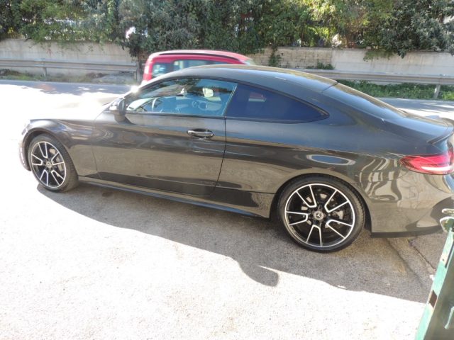 MERCEDES-BENZ C 200 usata, con Climatizzatore